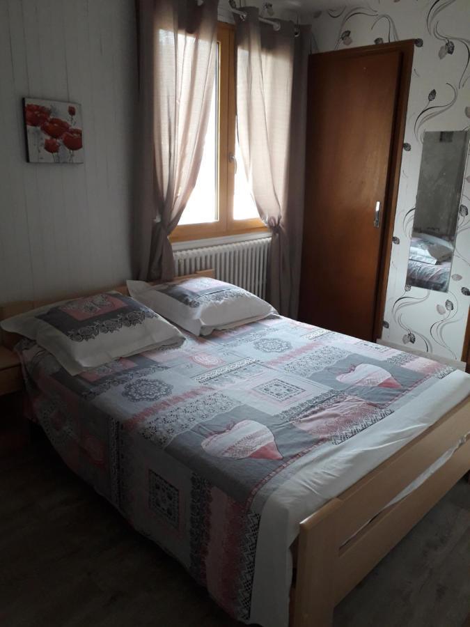 Enclos savoyard Appartement meublé 1chambre 1 canapé lits 3personnes Grand-Aigueblanche Esterno foto